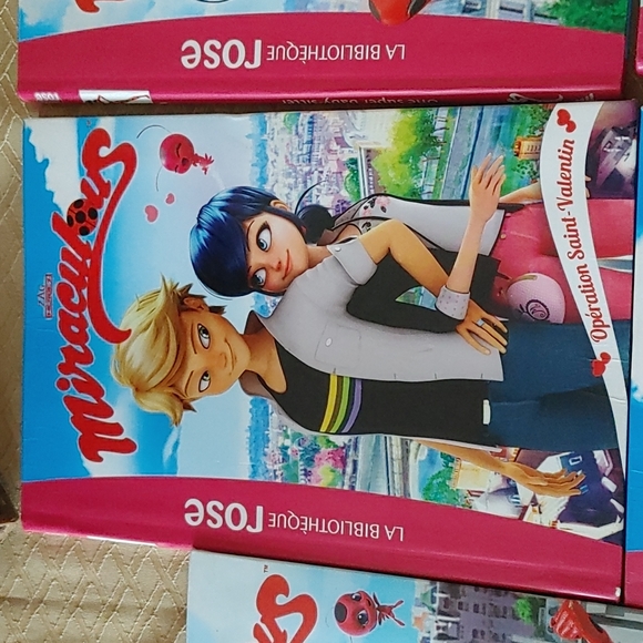 5 Livre Miraculous comme neuf - Picture 3 of 6